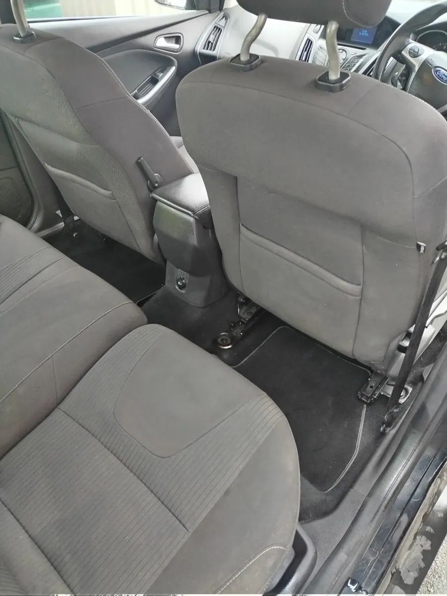 Ford Focus 2012 - Image 3