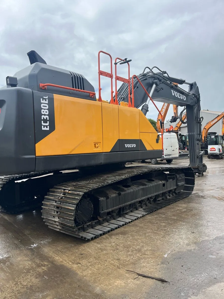 Volvo EC380EL - Image 3
