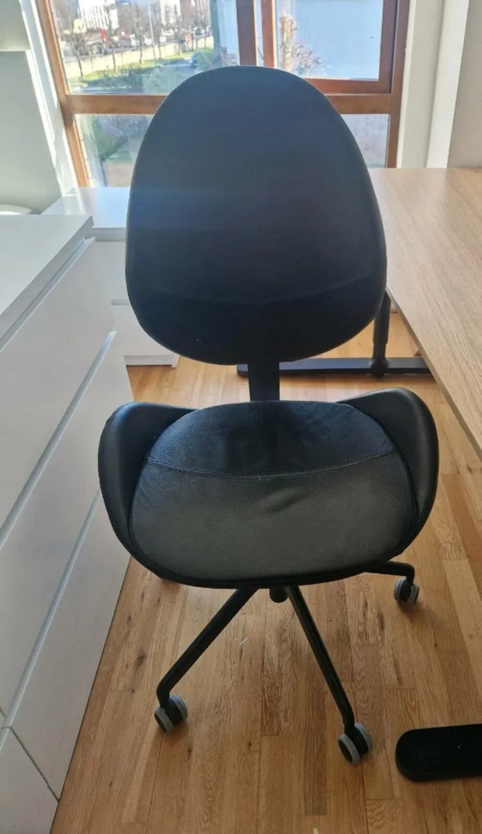 Desk and chair - Image 2