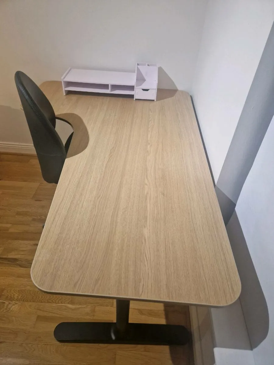 Desk and chair - Image 1