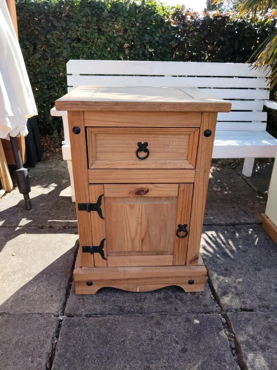 Mexican Pine Locker - Image 1