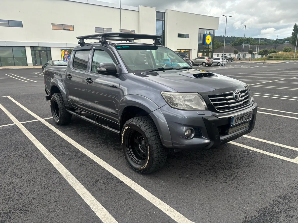 Toyota Hilux Invincible (Undersealed) - Image 3