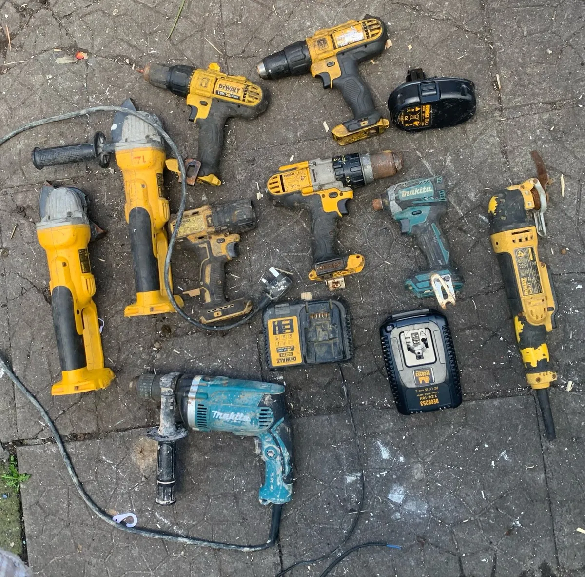 Makita & Dewalt Cordless Equipment