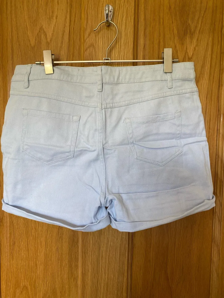Denim & Co. Light Blue Denim Shorts - Image 4