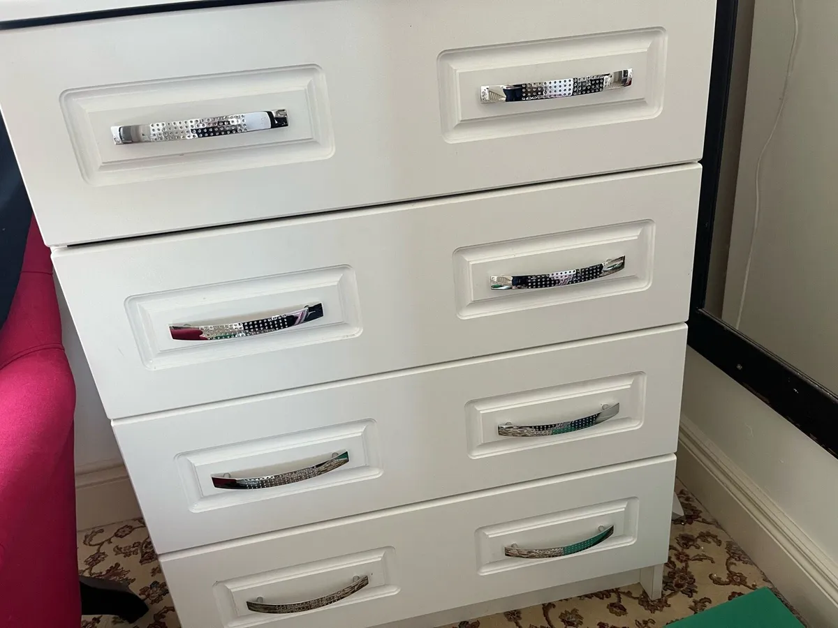 Chest of drawers and wardrobe - Image 3