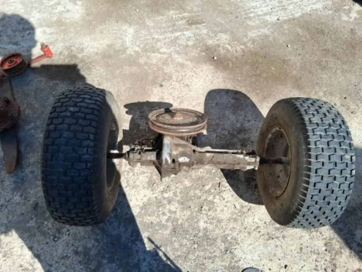 Ride on mower Gear Box - Image 1