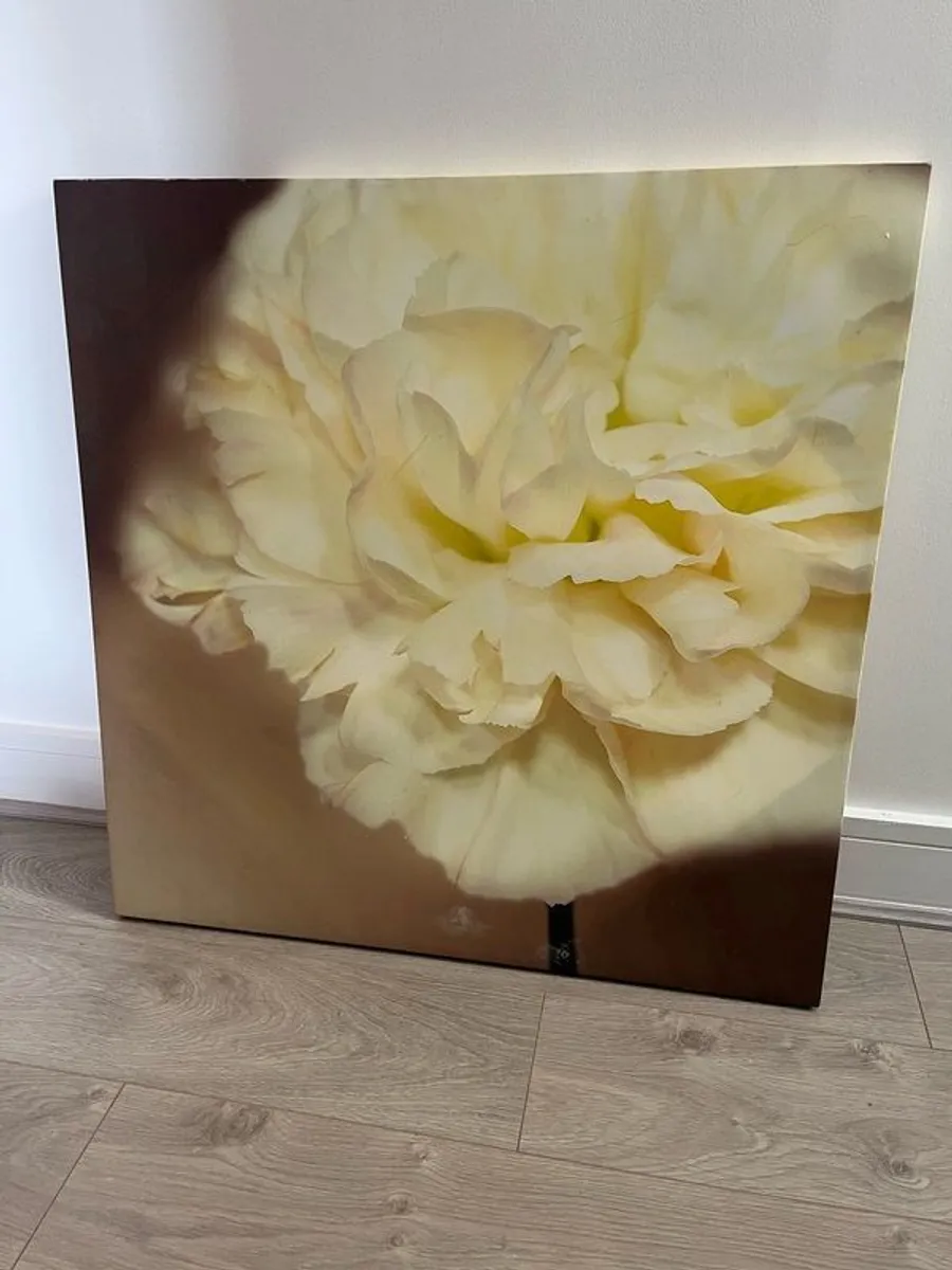 Large flower canvas - Image 1