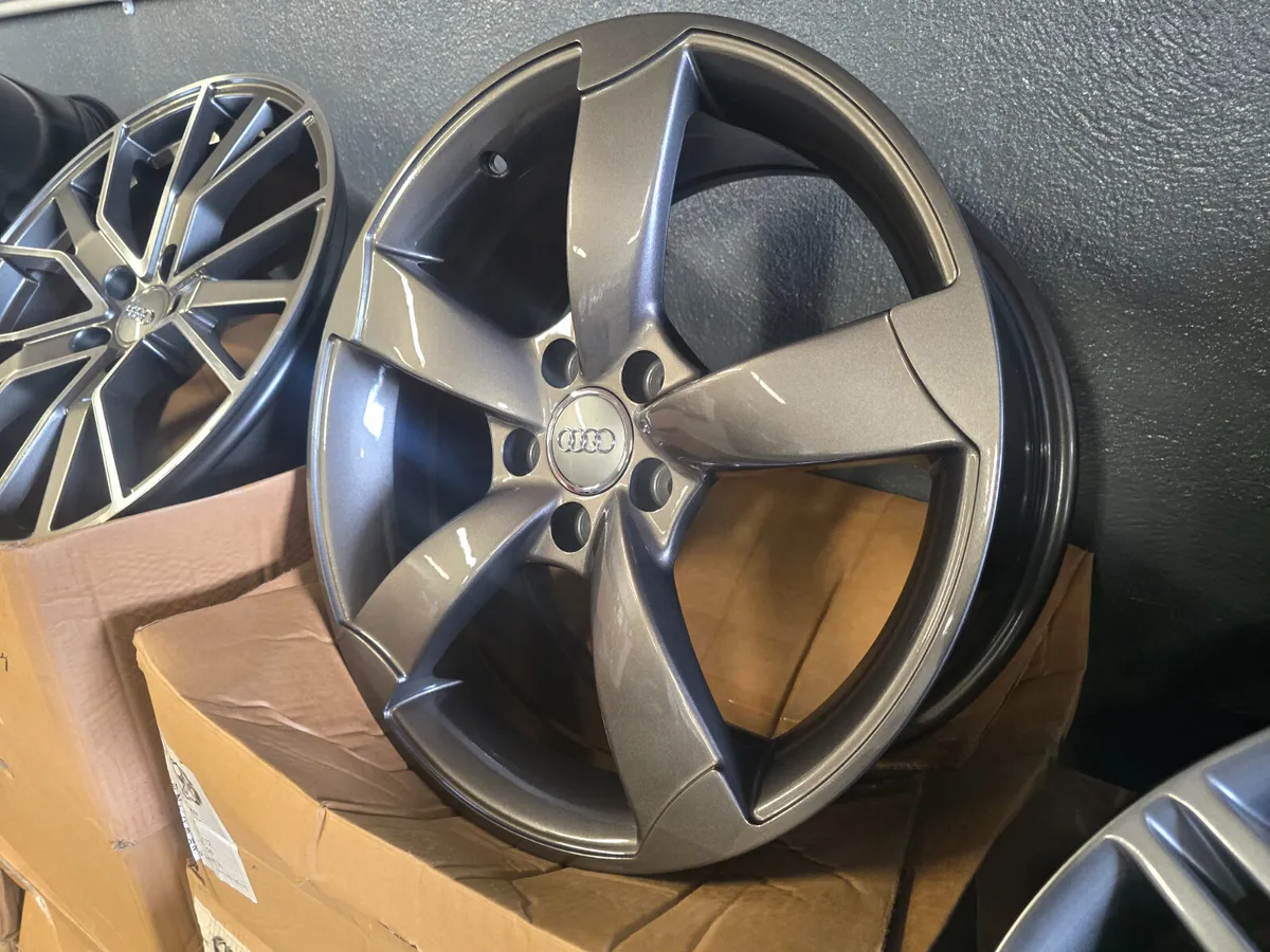 **Special** 18" Audi TTRS Rotors (Old Style) - Image 1