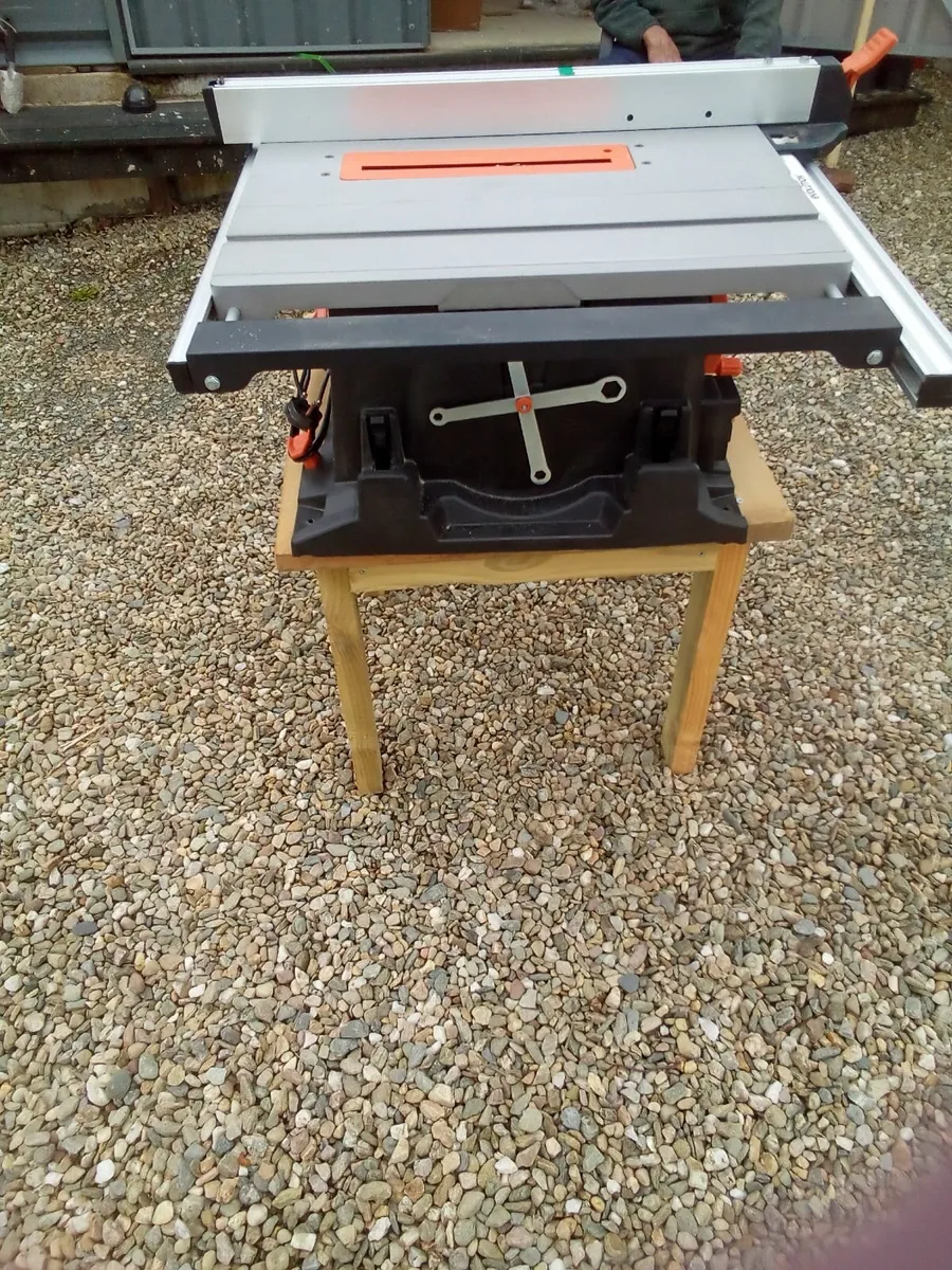 Table saw - Image 2