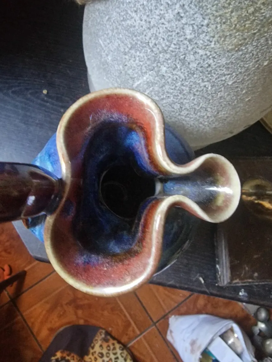 Colm de ris pottery - Image 3