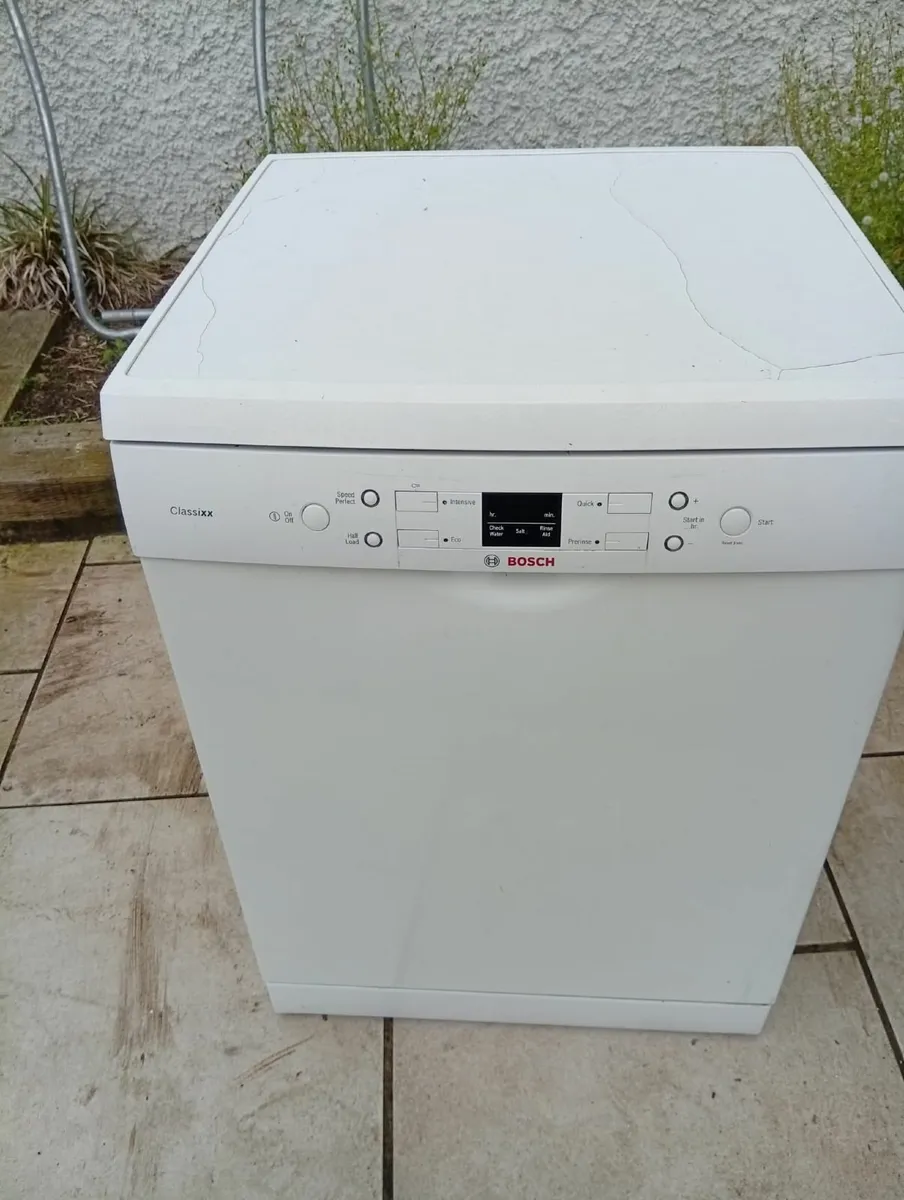 Bosch Dishwasher - Image 1