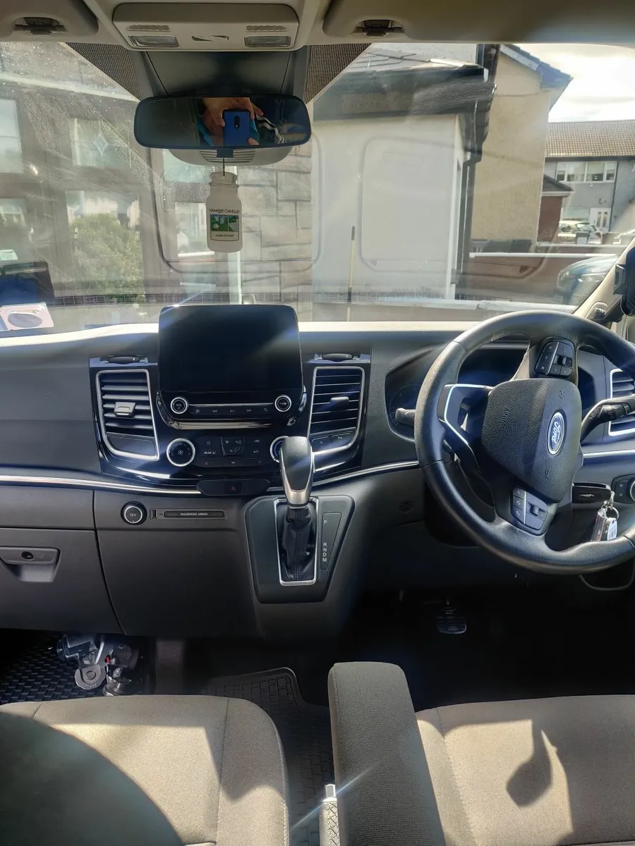 Ford Tourneo Custom 2019 - Image 2