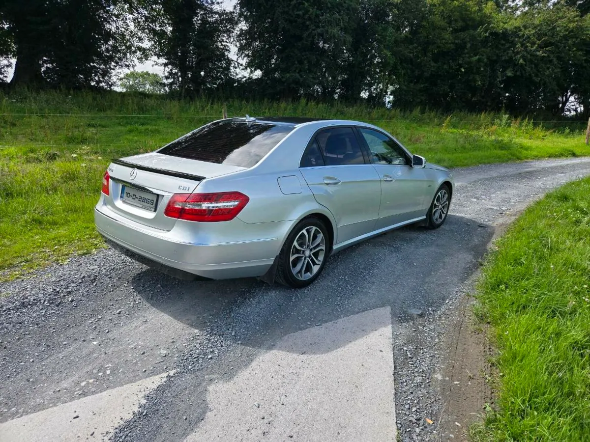 Mercedes  E250 diesel - Image 4