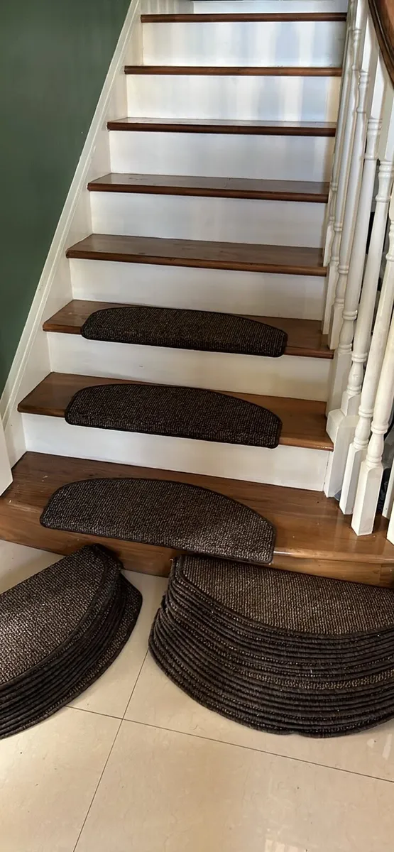 Carpet stair treads - Image 1