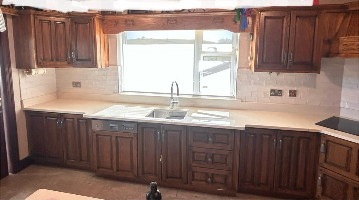 Solid oak kitchen and island - Image 2