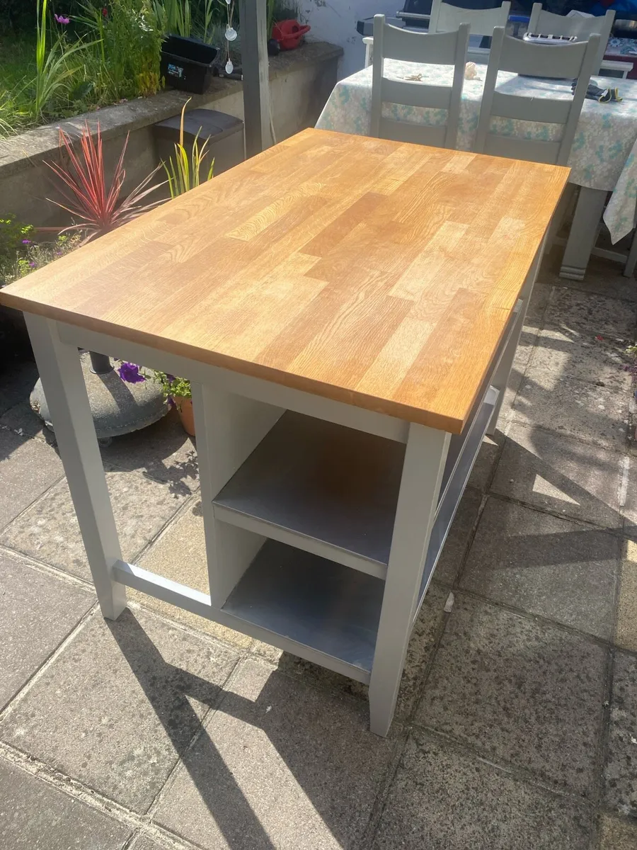 Island table - Image 1