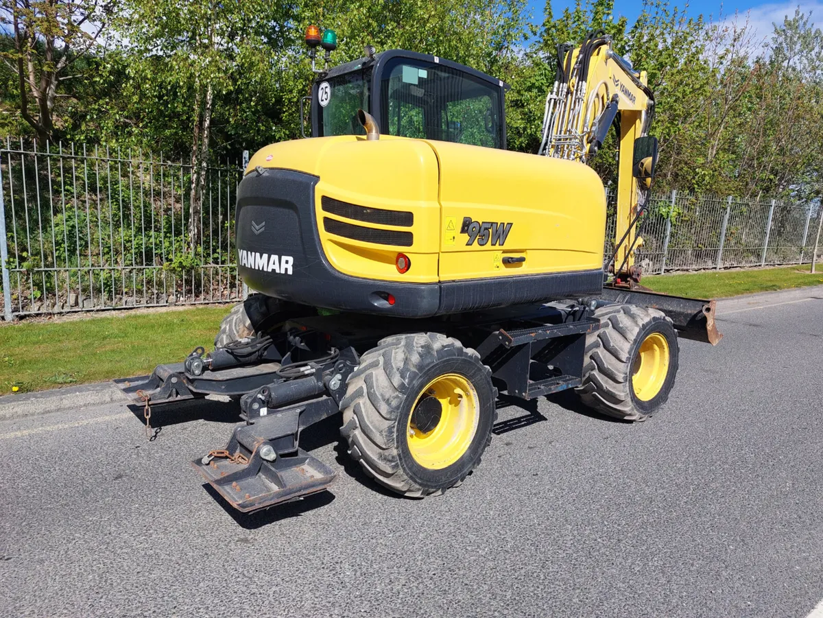 Yanmar B95W - Image 3