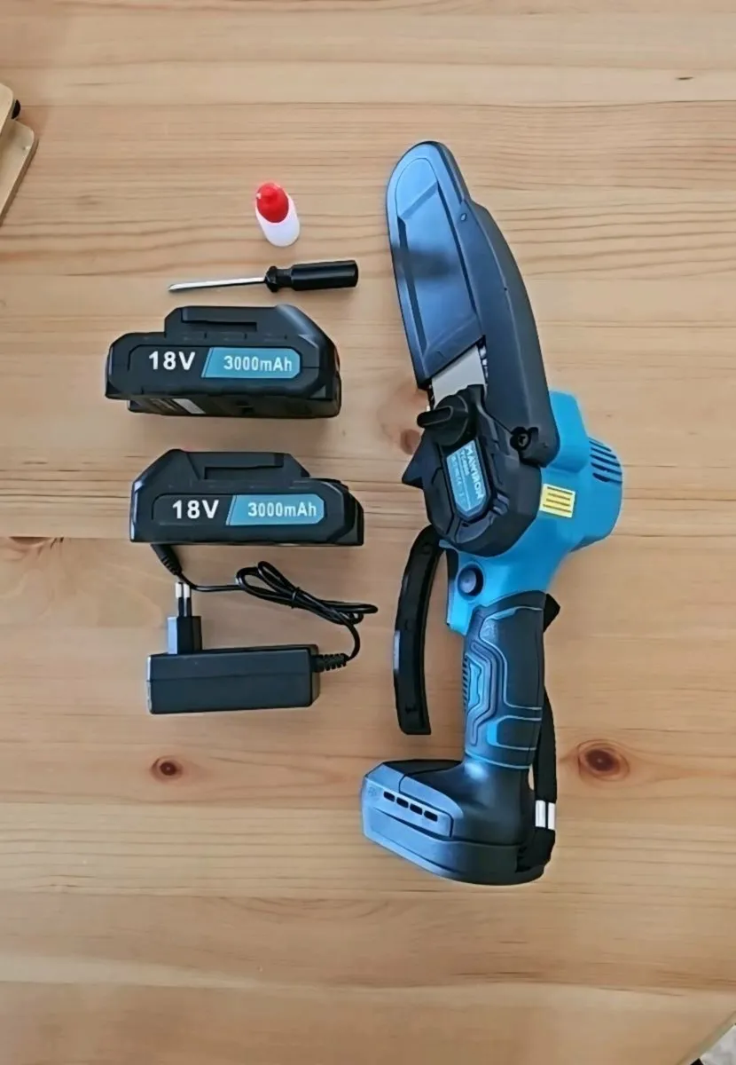 Cordless Mini Chainsaw - Image 1