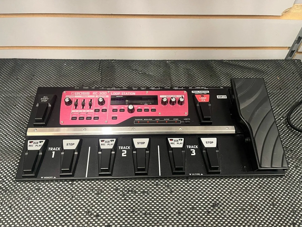 Boss RC-300 Loop Station - Image 1