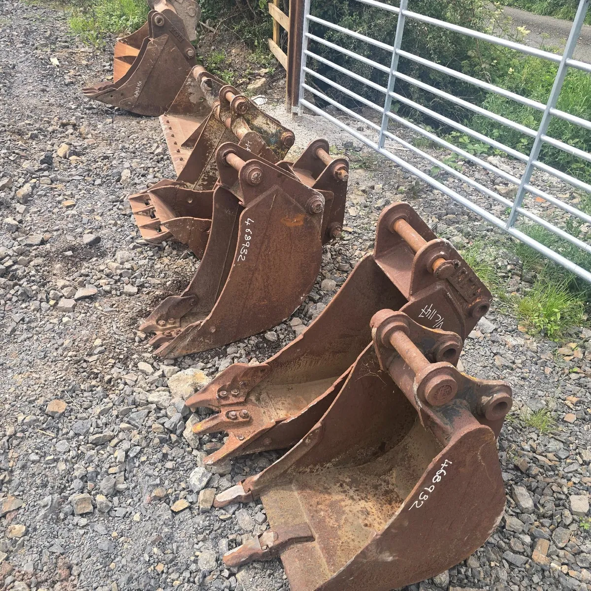 45mm pin buckets - Image 3