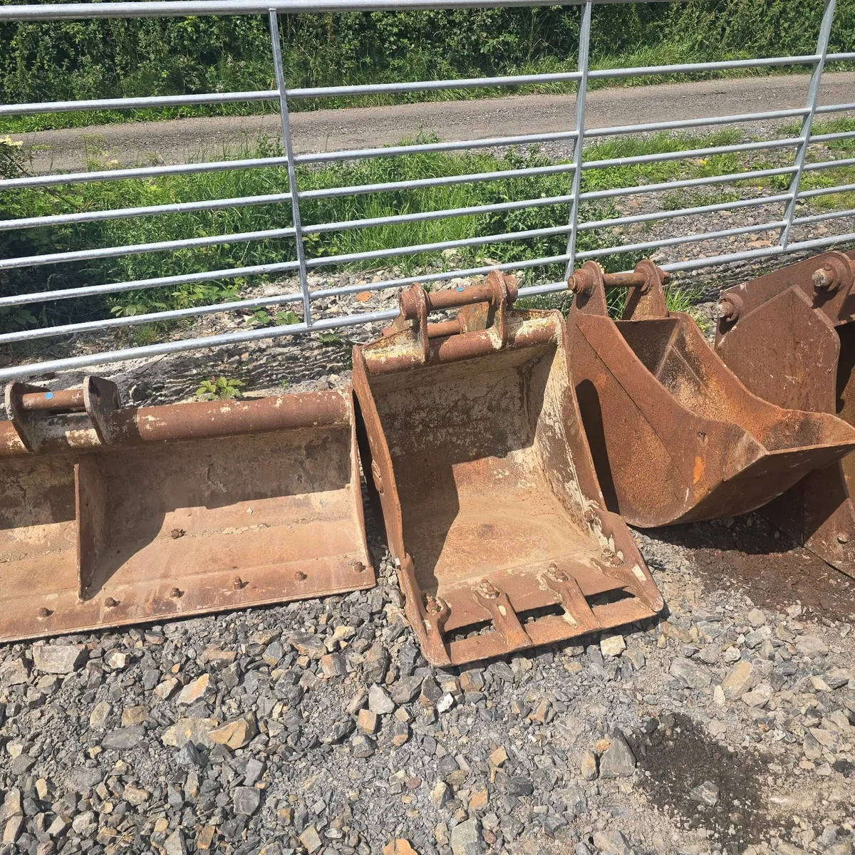 45mm pin buckets - Image 4