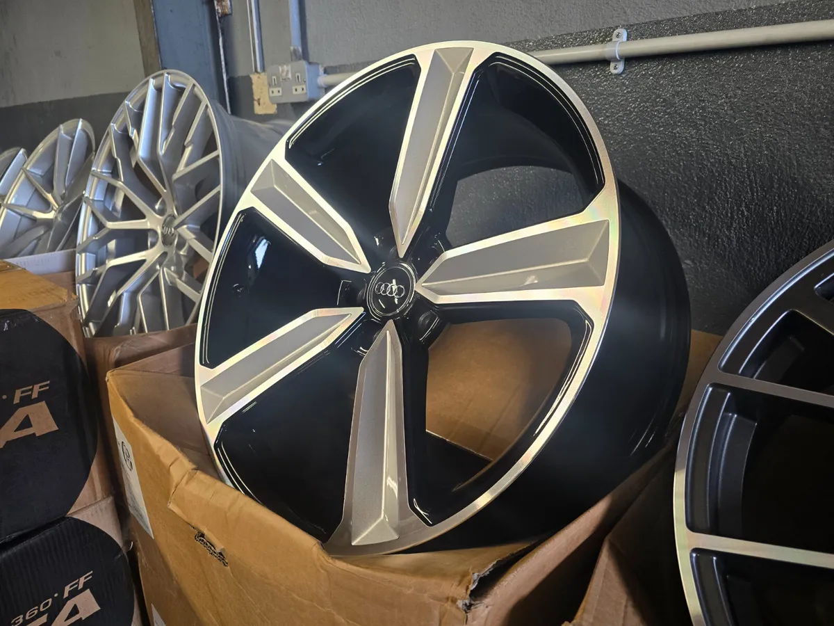 **Special** 20" Audi DS4 Style