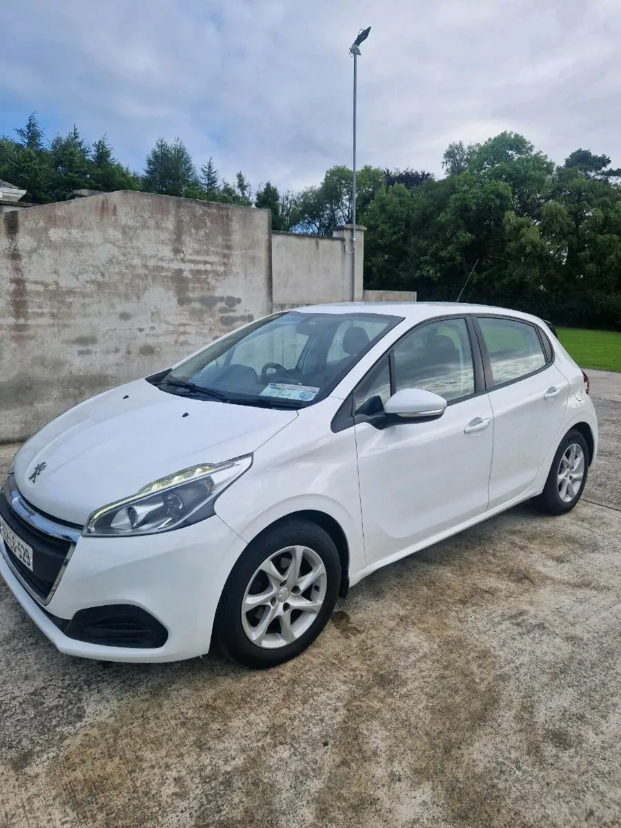Peugeot 208 ACTIVE - Image 4