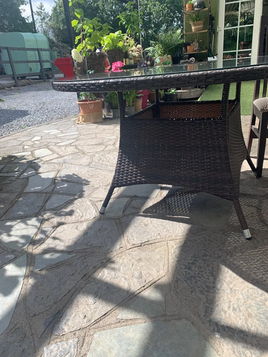 Garden dining table - Image 2