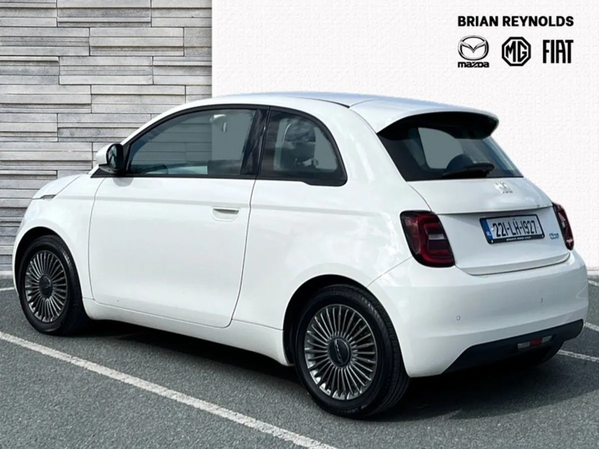 Fiat 500 500 BEV Icon 42kw 118HP - Image 3