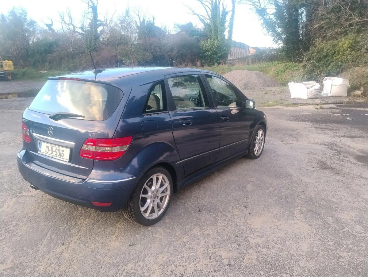 2010 Mercedes B180 CDI SPORT - Image 4