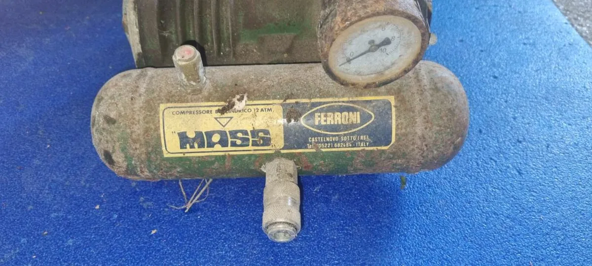 Fiat Tractor Parts/ PTO Air Compressor - Image 3