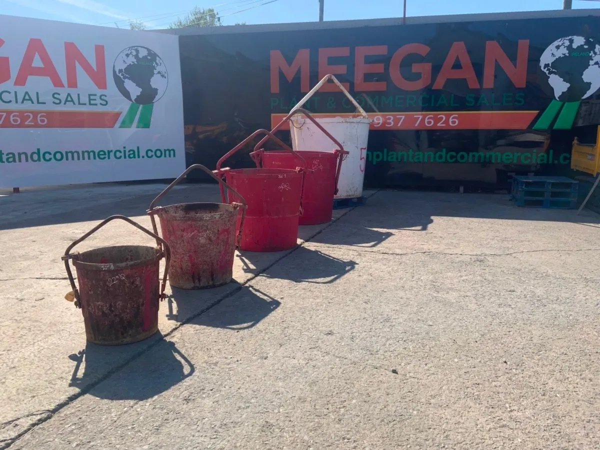 2000lts SELF TIPPING CIRCULAR SKIP.........3707-5. - Image 3