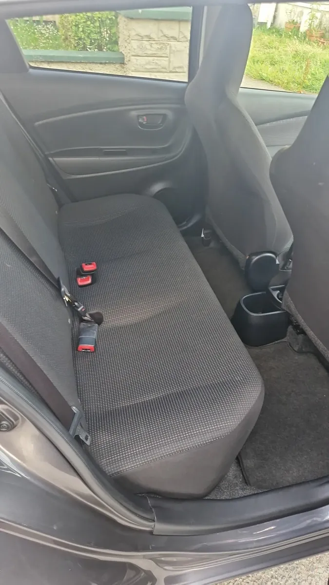 Toyota Vitz 2018 - Image 2