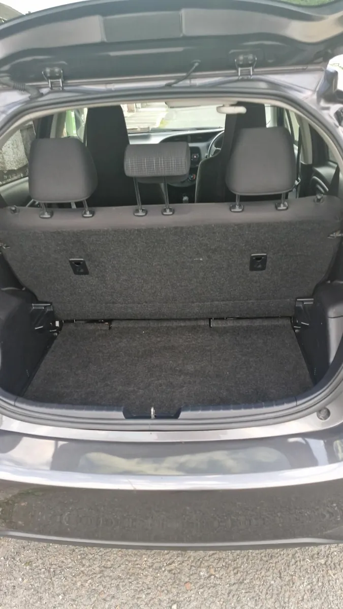 Toyota Vitz 2018 - Image 3