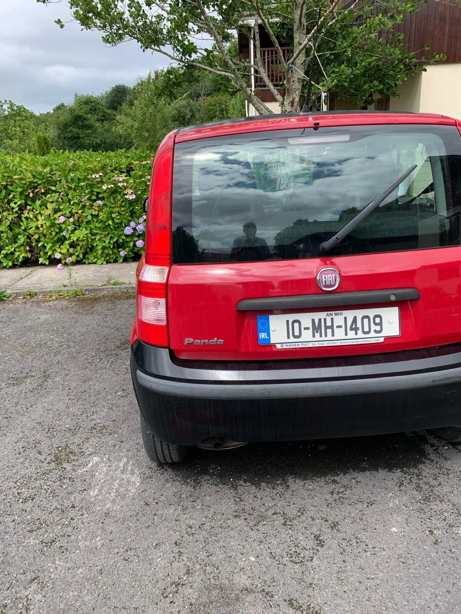 Car - Image 2