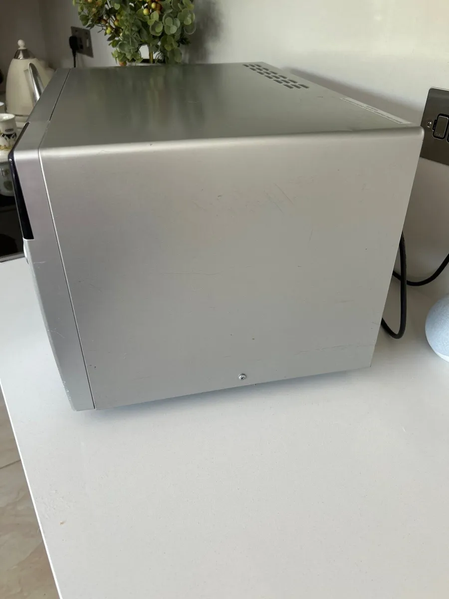 Microwave - Image 4