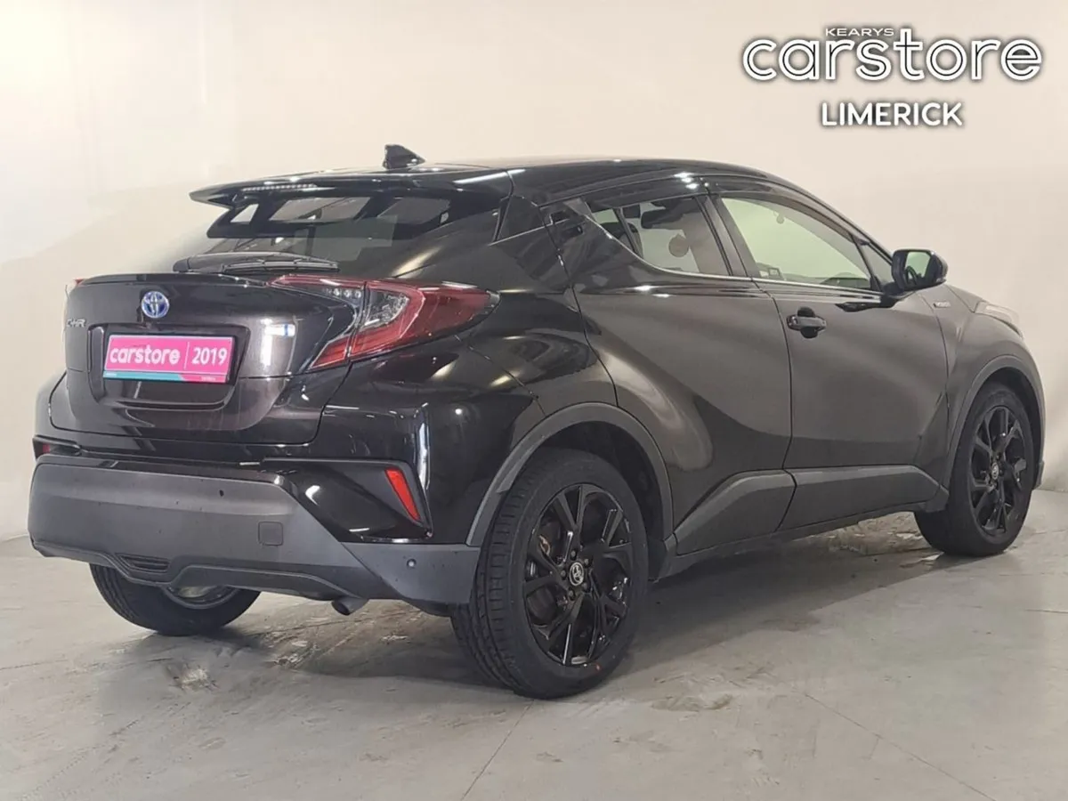Toyota C-HR 1.8 PET Hybrid Auto - Image 3