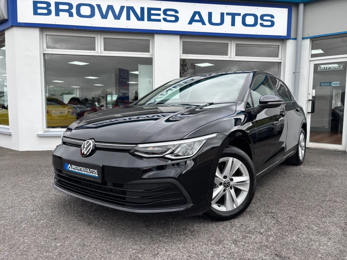 2022 Volkswagen Golf Life 1.5 Petrol 150 BHP - Image 2