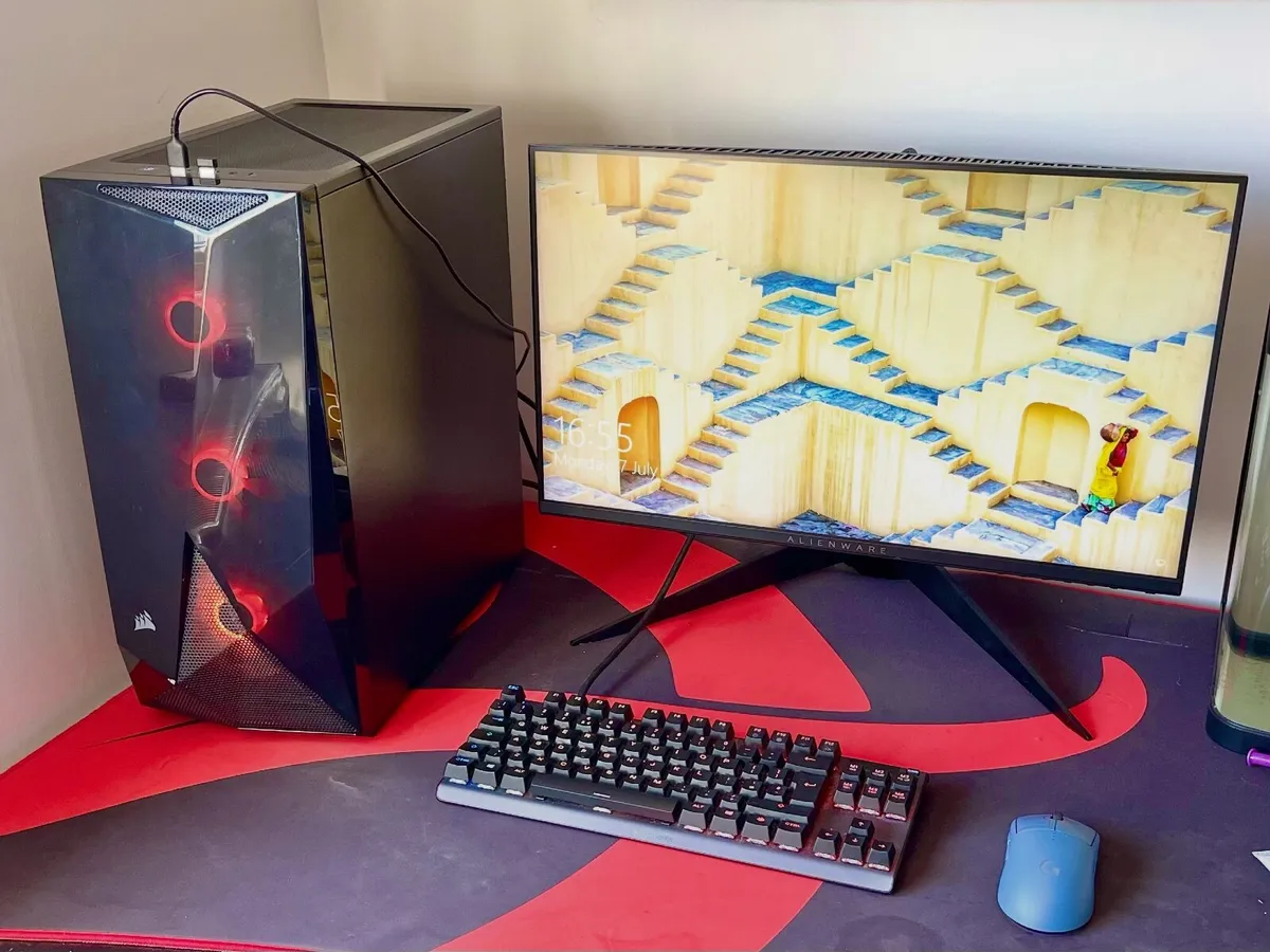 200+ FPS full competitive gaming PC setup GTX1080 - Image 1