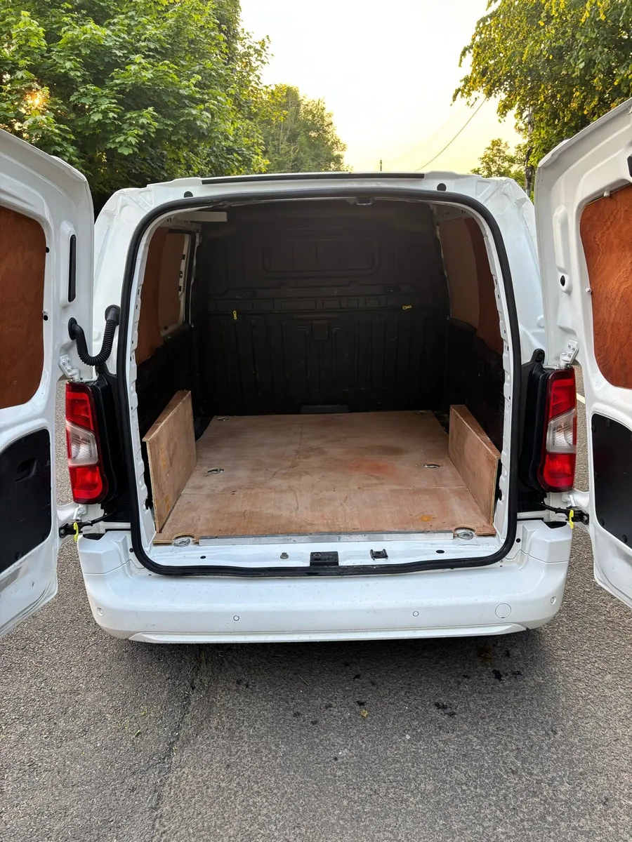 Citroen berlingo high spec NO VAT - Image 4
