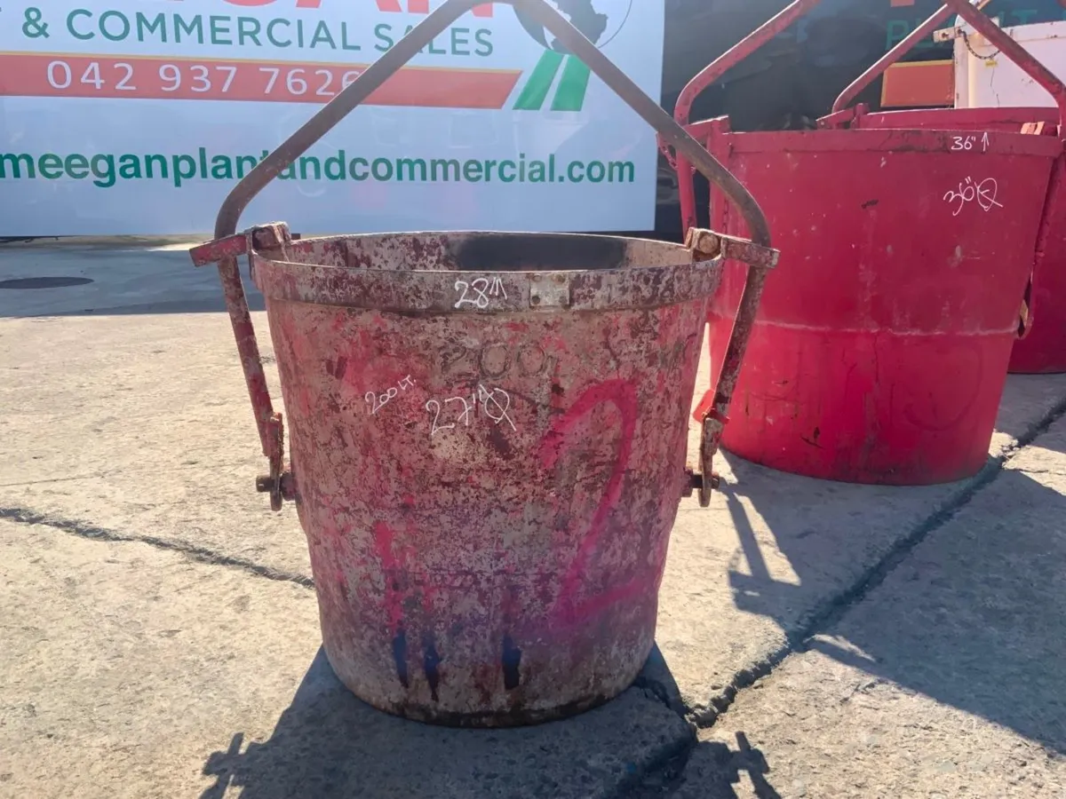 200lts SELF TIPPING CIRCULAR MUCK SKIP.....3627-2. - Image 3