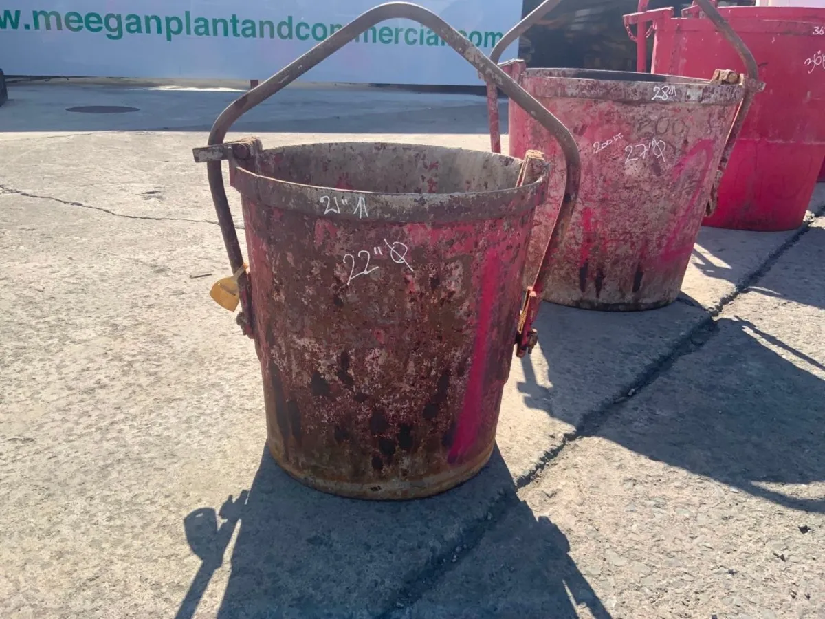 100lts SELF TIPPING CIRCULAR MUCK SKIP.....3627-1. - Image 4