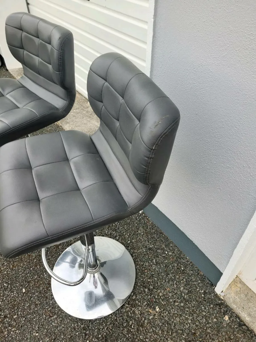 Height adjustable kitchen chairs - Image 3