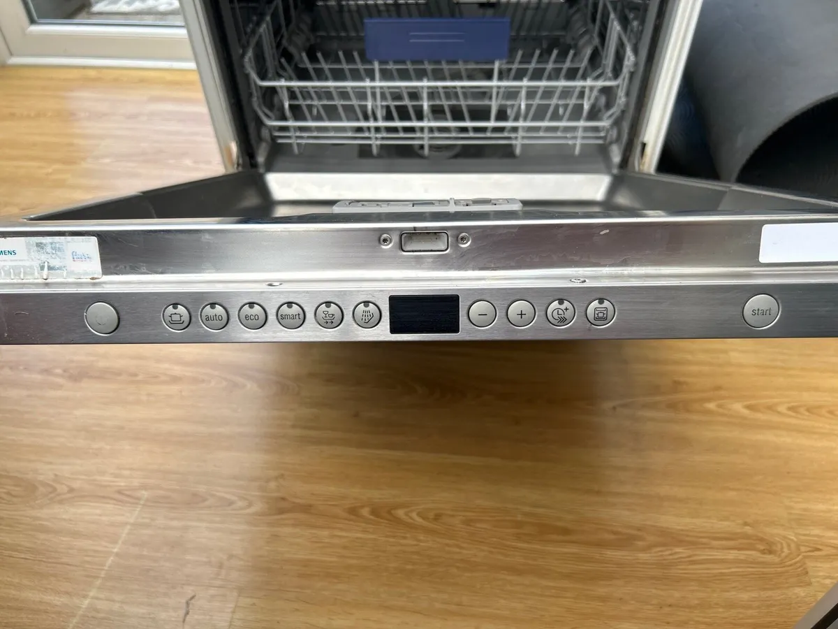 Dishwasher - Image 2