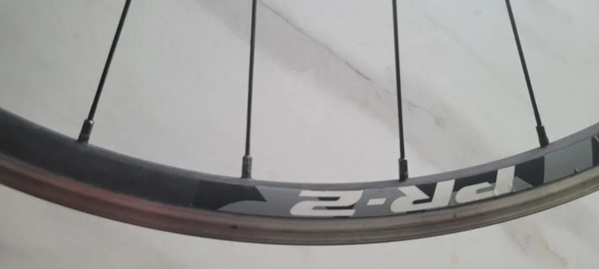 Giant PR-2 Wheelset (Rim Brake) - Image 2