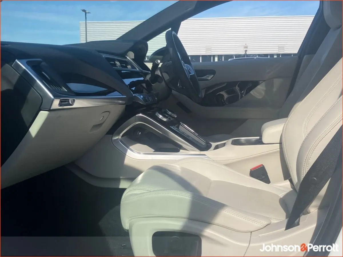 Jaguar I-PACE Ev400 Auto Black Edition - Image 4