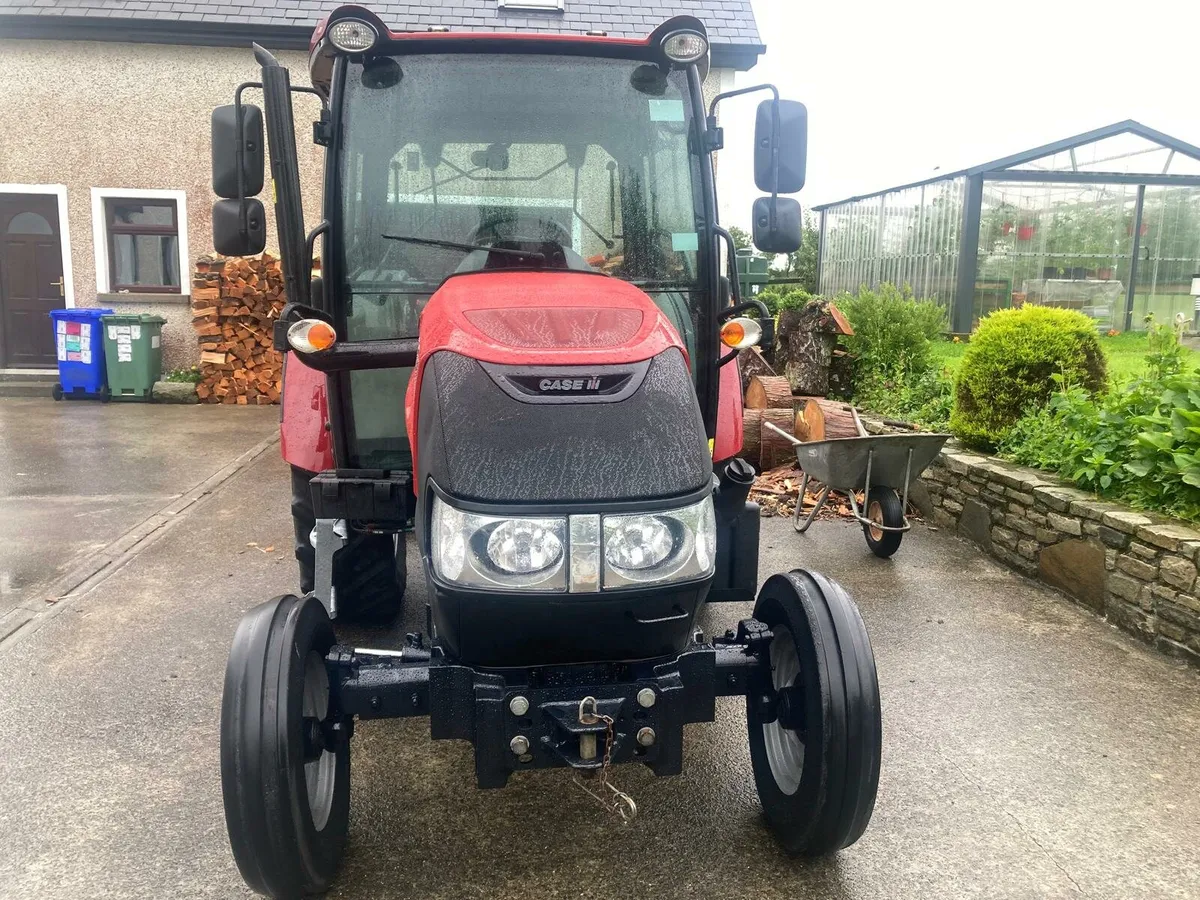 CASE Farmall 55A - Image 1