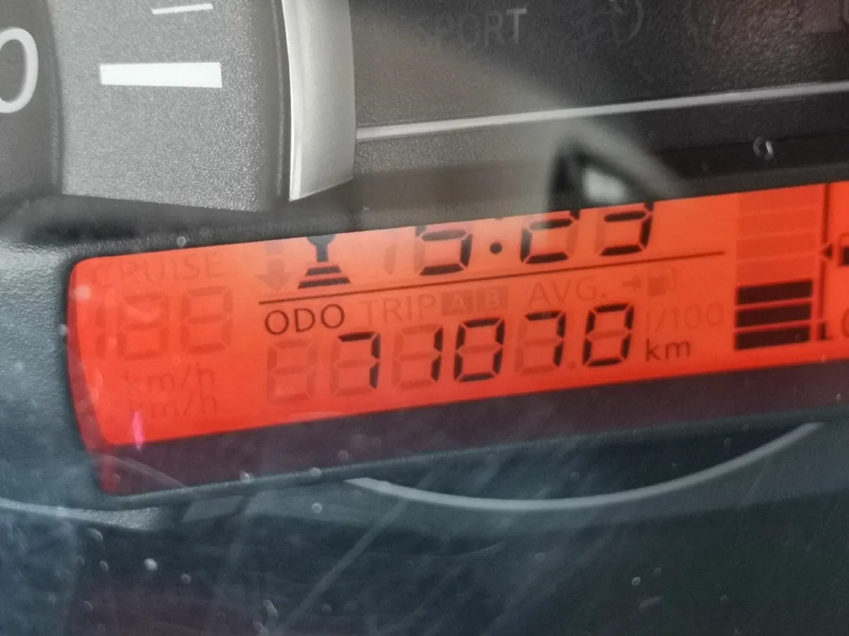 Nissan Micra 2016 - Image 4
