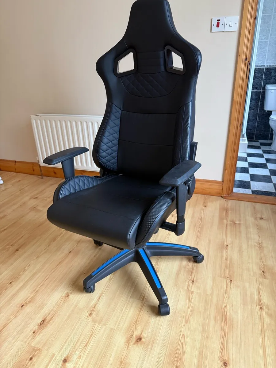 Office chair - Image 1