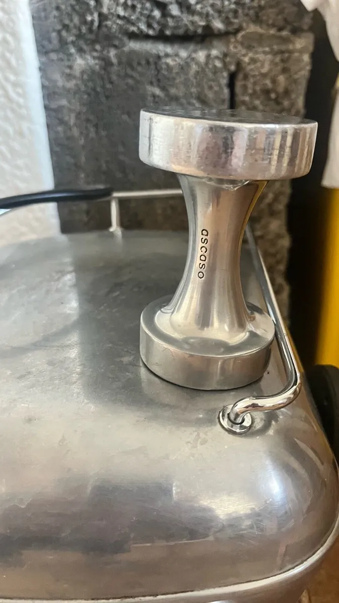 Ascaso Dream, bodum grinder and scales - Image 3